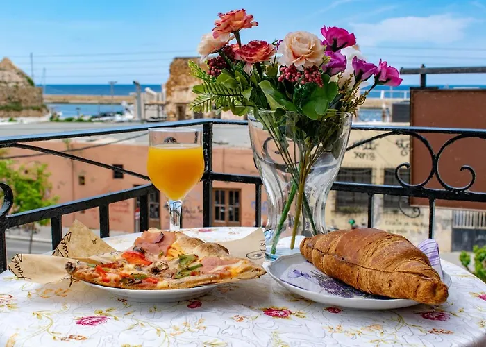 Poseidon Chania Center Apart Otel 3*