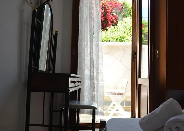 Apart Otel Poseidon Chania Center