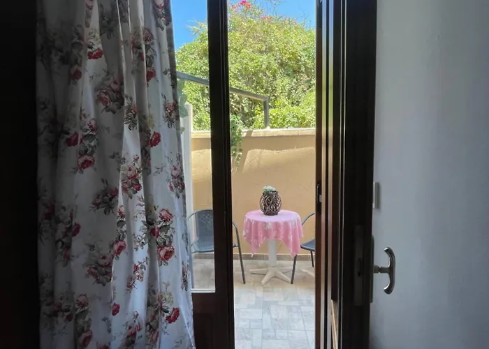 Poseidon Chania Center 3*