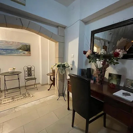 Poseidon Chania Center Apartmanhotel 3*