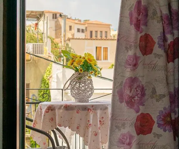 Poseidon Chania Center 3*