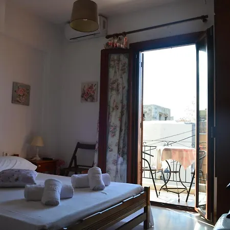 Poseidon Chania Center Aparthotel 3*