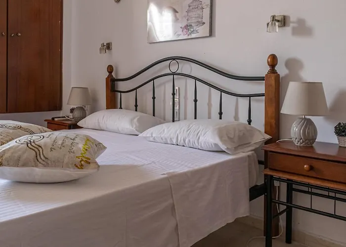 Poseidon Chania Center 3*